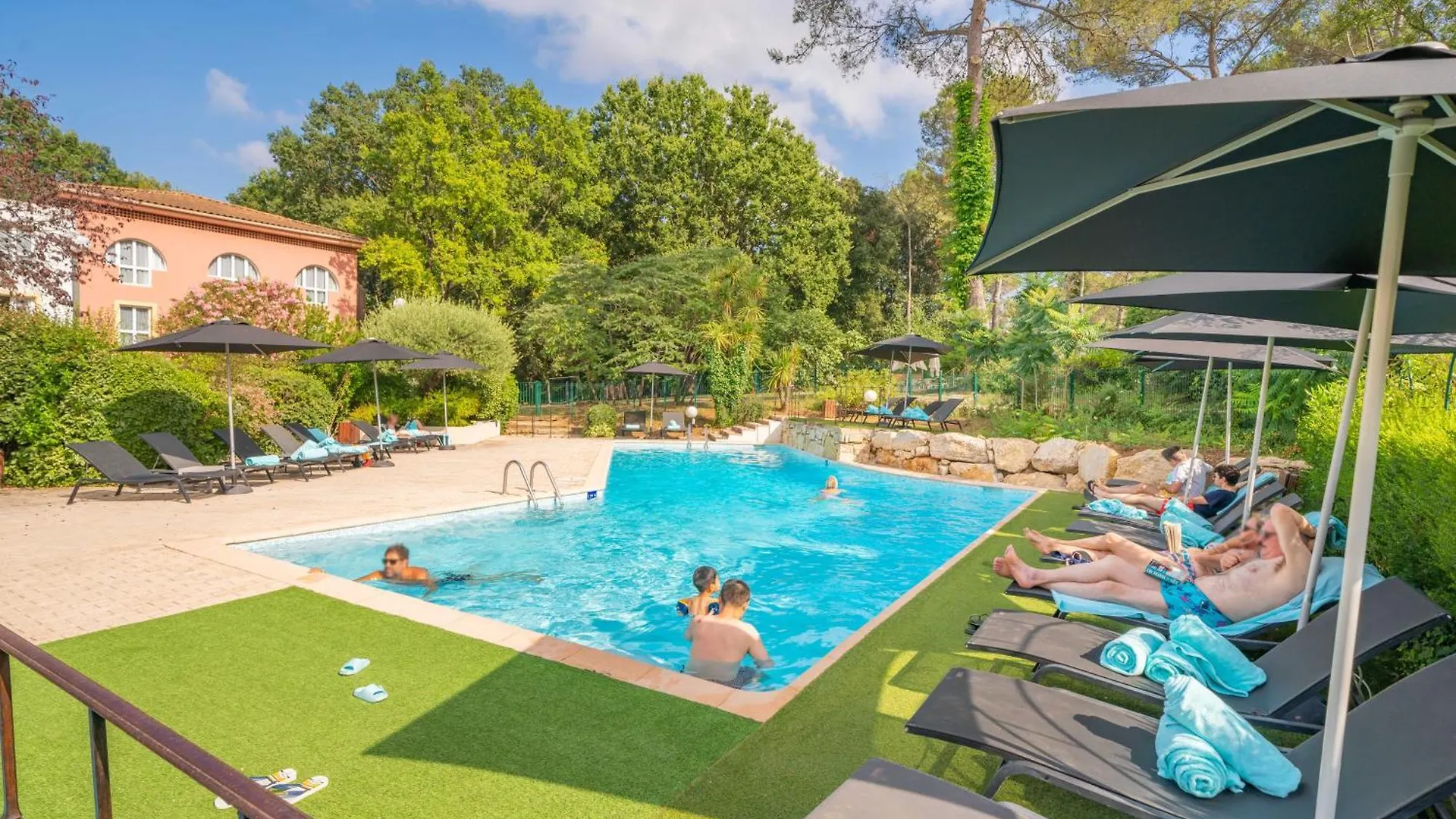 Mercure Antibes Sophia Antipolis Valbonne 4*,  Francia