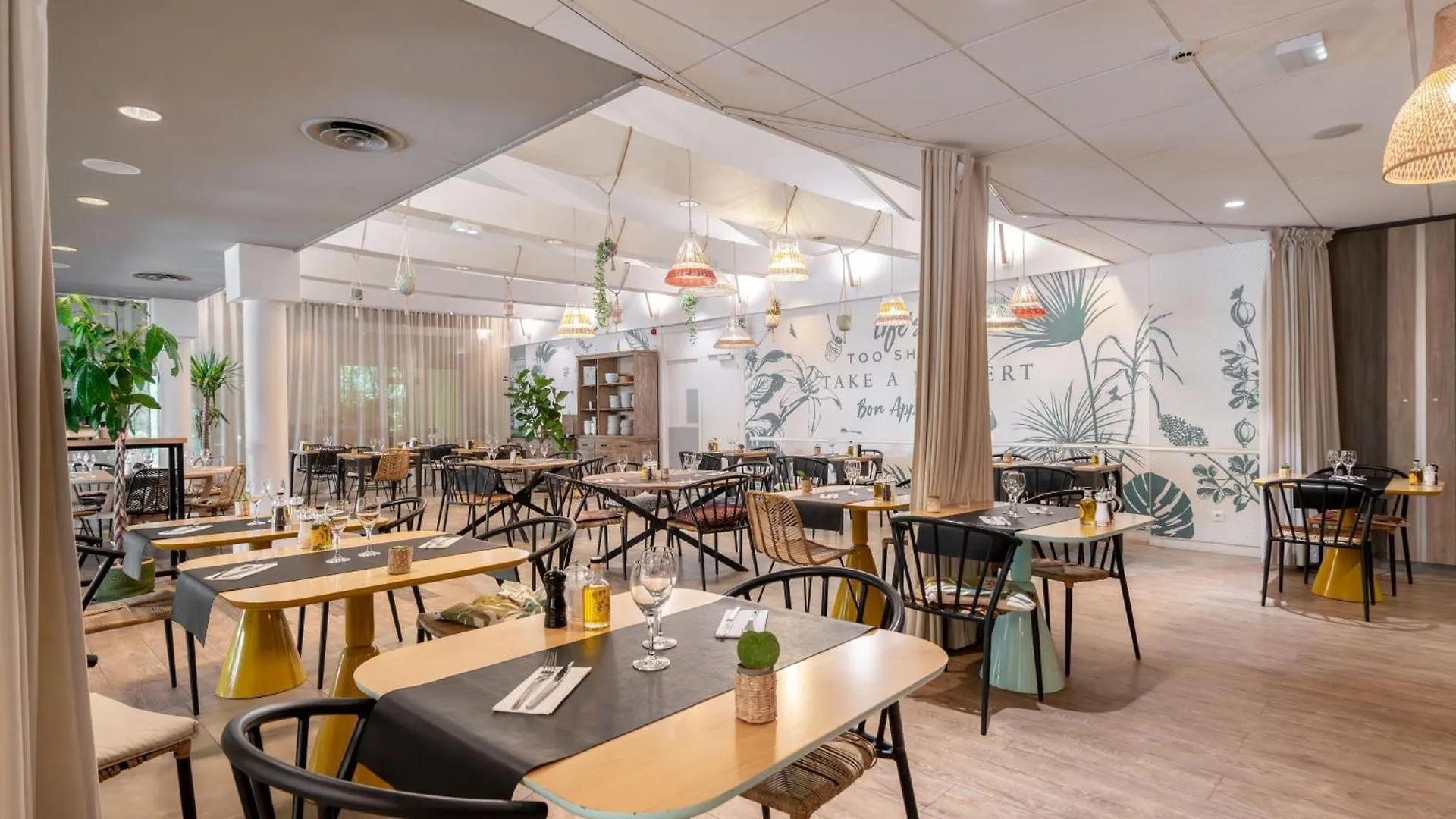 Mercure Antibes Sophia Antipolis Valbonne Hotel