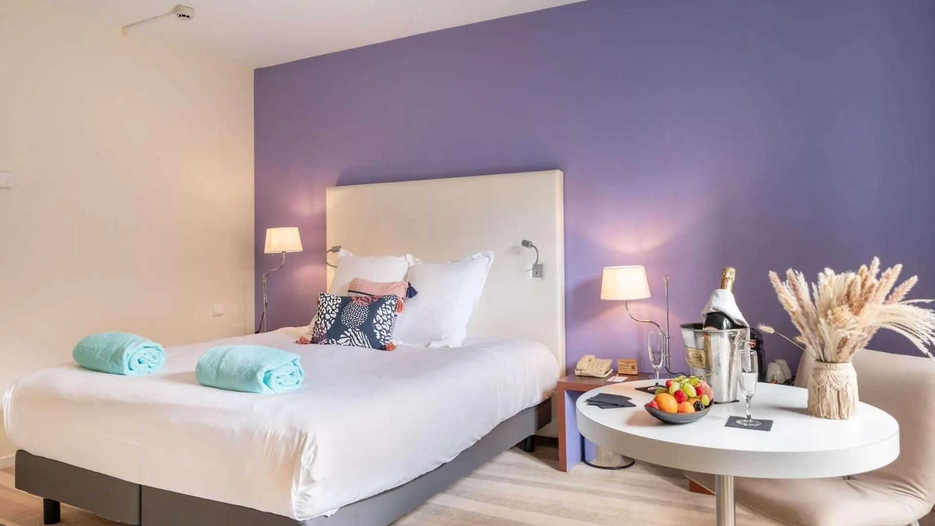 Mercure Antibes Sophia Antipolis Valbonne 4*,