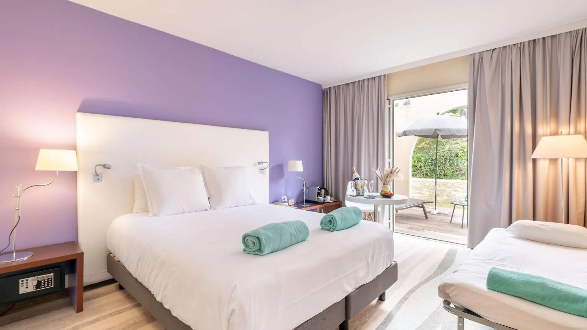 **** Hotel Mercure Antibes Sophia Antipolis Valbonne Francja