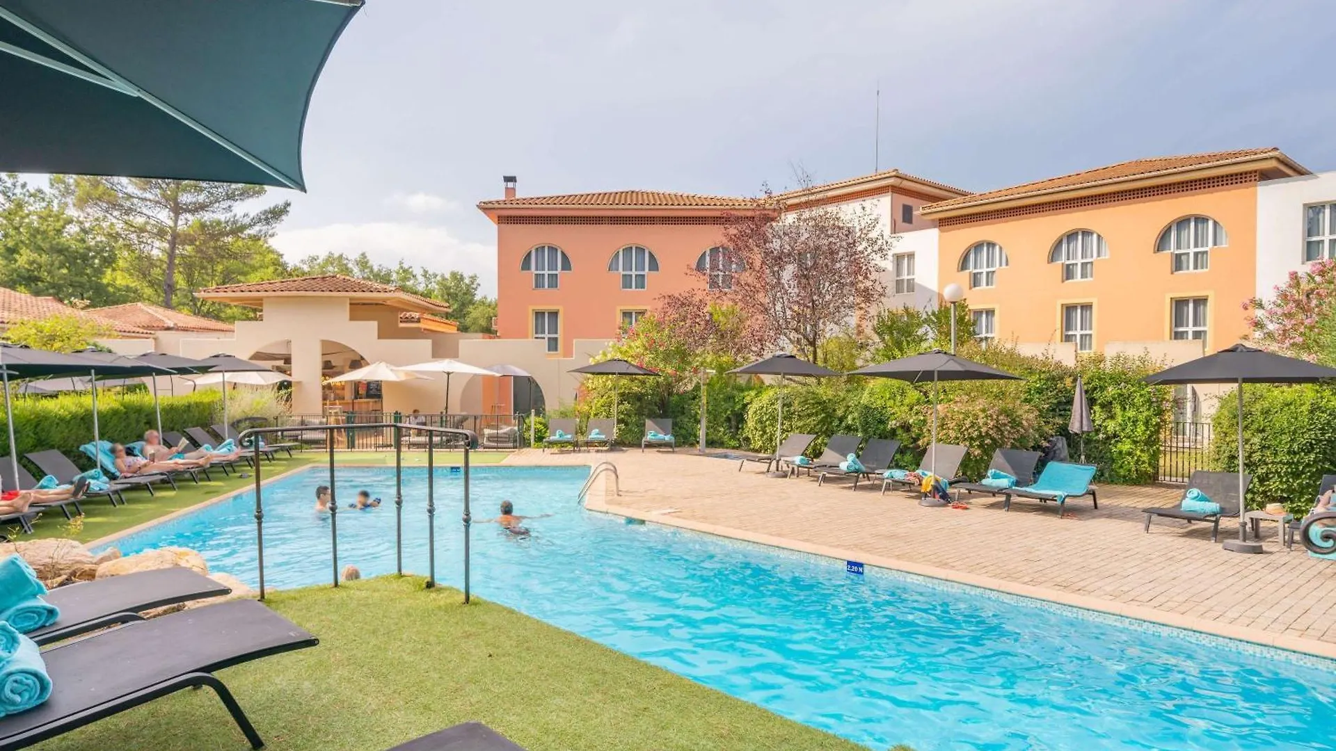 Mercure Antibes Sophia Antipolis Вальбон Отель